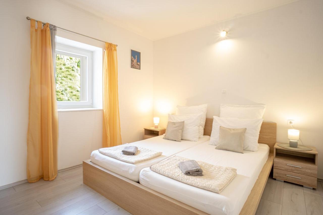 Modern Oceanview Apartment Metajna Exterior foto